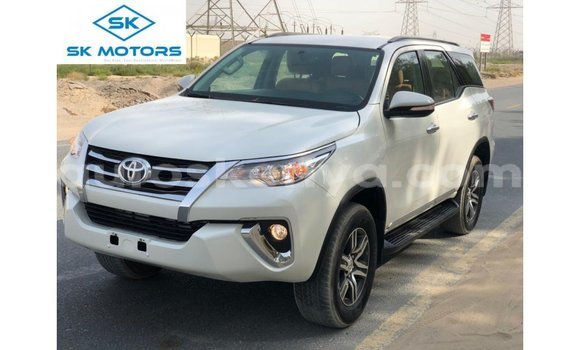 Buy Import Toyota Fortuner White Car in Import - Dubai in Central Kenya Buy Import Toyota Fortuner White Car in Import - Dubai in Central Kenya