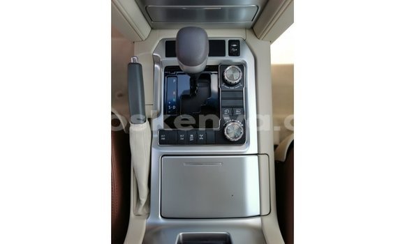 Buy Import Toyota Land Cruiser Black Car in Import - Dubai in Central Kenya Buy Import Toyota Land Cruiser Black Car in Import - Dubai in Central Kenya