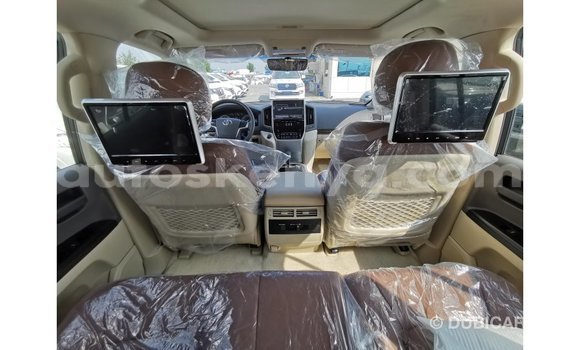Buy Import Toyota Land Cruiser Black Car in Import - Dubai in Central Kenya Buy Import Toyota Land Cruiser Black Car in Import - Dubai in Central Kenya