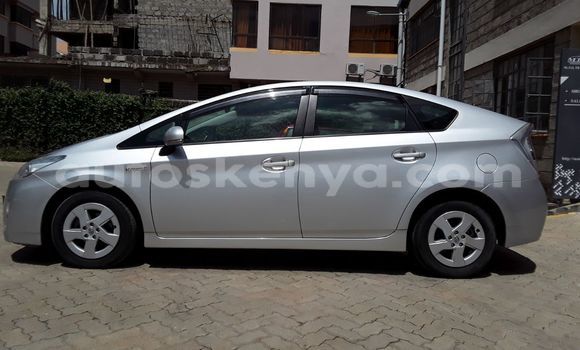 Oofamaa Toyota Prius Silver Makiinaa iti Nairobi keessatti Nairobi keessatti Oofamaa Toyota Prius Silver Makiinaa iti Nairobi keessatti Nairobi keessatti