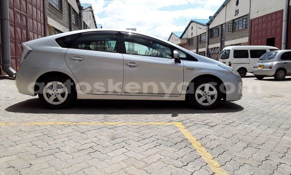 Oofamaa Toyota Prius Silver Makiinaa iti Nairobi keessatti Nairobi keessatti Oofamaa Toyota Prius Silver Makiinaa iti Nairobi keessatti Nairobi keessatti