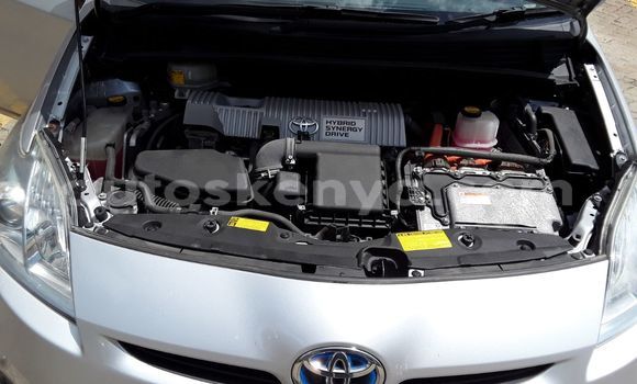 Oofamaa Toyota Prius Silver Makiinaa iti Nairobi keessatti Nairobi keessatti Oofamaa Toyota Prius Silver Makiinaa iti Nairobi keessatti Nairobi keessatti