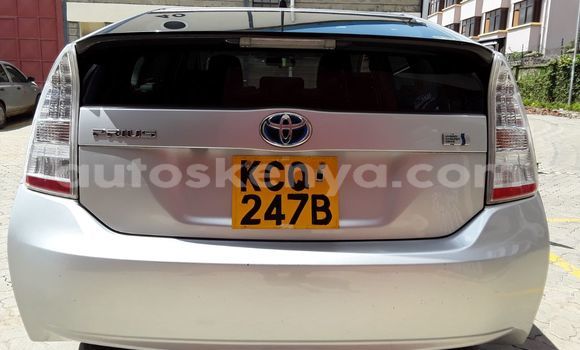 Oofamaa Toyota Prius Silver Makiinaa iti Nairobi keessatti Nairobi keessatti Oofamaa Toyota Prius Silver Makiinaa iti Nairobi keessatti Nairobi keessatti