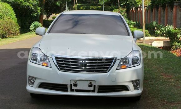 Buy Used Toyota Avensis White Car in Nairobi in Nairobi Buy Used Toyota Avensis White Car in Nairobi in Nairobi