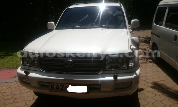 Buy Used Toyota Land Cruiser White Car in Nairobi in Nairobi Buy Used Toyota Land Cruiser White Car in Nairobi in Nairobi