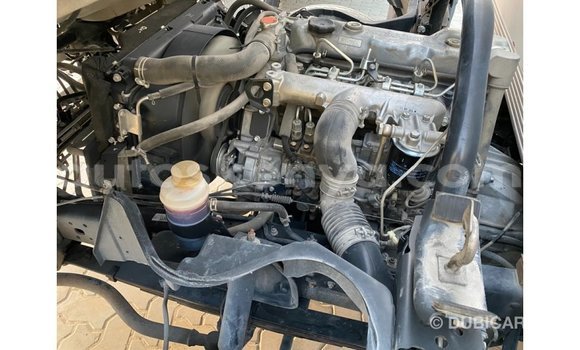 Buy Import Mitsubishi Carisma White Car in Import - Dubai in Central Kenya Buy Import Mitsubishi Carisma White Car in Import - Dubai in Central Kenya