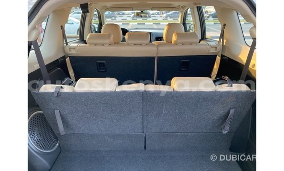 Imported Mitsubishi Outlander White Makiinaa iti Import - Dubai keessatti Central Kenya keessatti Imported Mitsubishi Outlander White Makiinaa iti Import - Dubai keessatti Central Kenya keessatti