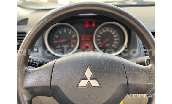 Imported Mitsubishi Lancer White Makiinaa iti Import - Dubai keessatti Central Kenya keessatti Imported Mitsubishi Lancer White Makiinaa iti Import - Dubai keessatti Central Kenya keessatti