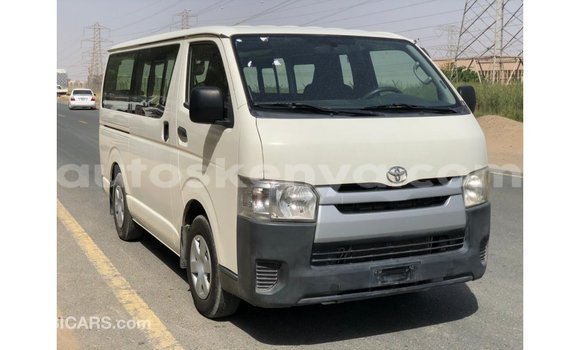 Nunua Imported Toyota Hiace Nyeupe Gari ndani ya Import - Dubai nchini Kati Kenya Nunua Imported Toyota Hiace Nyeupe Gari ndani ya Import - Dubai nchini Kati Kenya