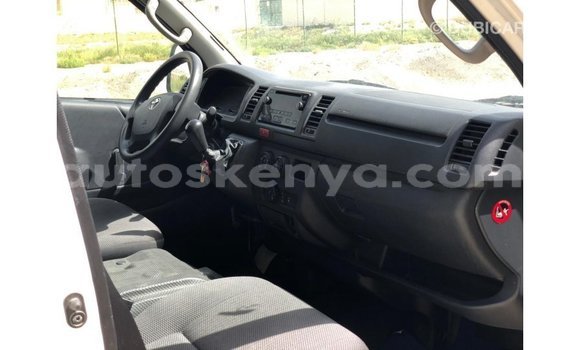 Nunua Imported Toyota Hiace Nyeupe Gari ndani ya Import - Dubai nchini Kati Kenya Nunua Imported Toyota Hiace Nyeupe Gari ndani ya Import - Dubai nchini Kati Kenya