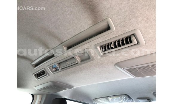 Nunua Imported Toyota Hiace Nyeupe Gari ndani ya Import - Dubai nchini Kati Kenya Nunua Imported Toyota Hiace Nyeupe Gari ndani ya Import - Dubai nchini Kati Kenya