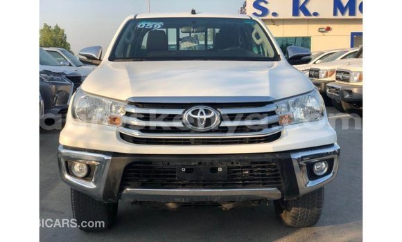 Buy Import Toyota Hilux White Car in Import - Dubai in Central Kenya Buy Import Toyota Hilux White Car in Import - Dubai in Central Kenya