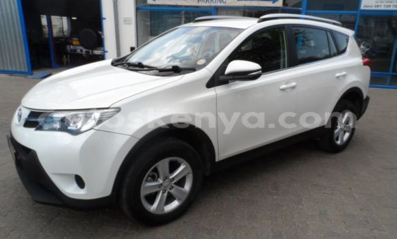 Oofamaa Toyota RAV4 White Makiinaa iti Kaloleni keessatti Coast keessatti Oofamaa Toyota RAV4 White Makiinaa iti Kaloleni keessatti Coast keessatti