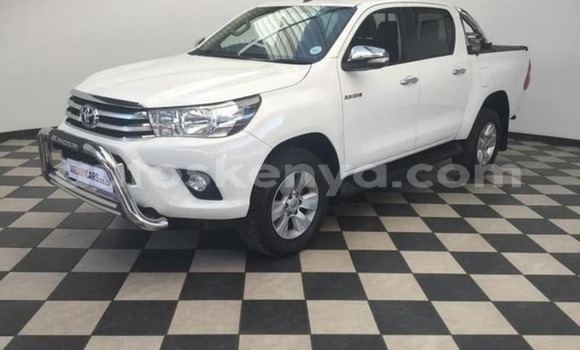 Buy Used Toyota Hilux White Car in Busia in West Kenya Buy Used Toyota Hilux White Car in Busia in West Kenya