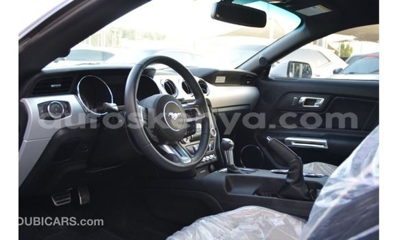 Nunua Imported Ford Mustang Nyeupe Gari ndani ya Import - Dubai nchini Kati Kenya Nunua Imported Ford Mustang Nyeupe Gari ndani ya Import - Dubai nchini Kati Kenya