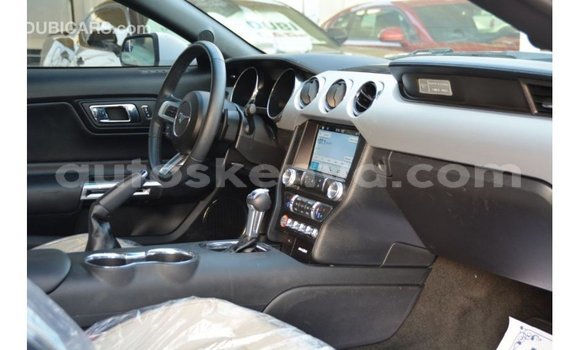 Nunua Imported Ford Mustang Nyeupe Gari ndani ya Import - Dubai nchini Kati Kenya Nunua Imported Ford Mustang Nyeupe Gari ndani ya Import - Dubai nchini Kati Kenya