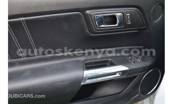 Nunua Imported Ford Mustang Nyeupe Gari ndani ya Import - Dubai nchini Kati Kenya Nunua Imported Ford Mustang Nyeupe Gari ndani ya Import - Dubai nchini Kati Kenya