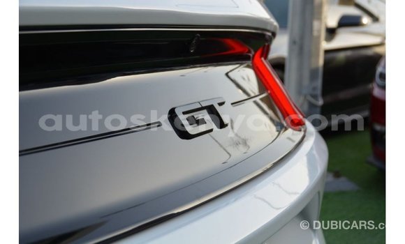 Imported Ford Mustang White Makiinaa iti Import - Dubai keessatti Central Kenya keessatti Imported Ford Mustang White Makiinaa iti Import - Dubai keessatti Central Kenya keessatti