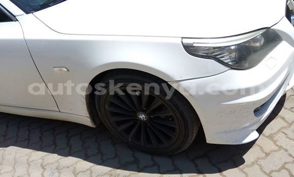 Oofamaa BMW 5–Series White Makiinaa iti Nairobi keessatti Nairobi keessatti Oofamaa BMW 5–Series White Makiinaa iti Nairobi keessatti Nairobi keessatti